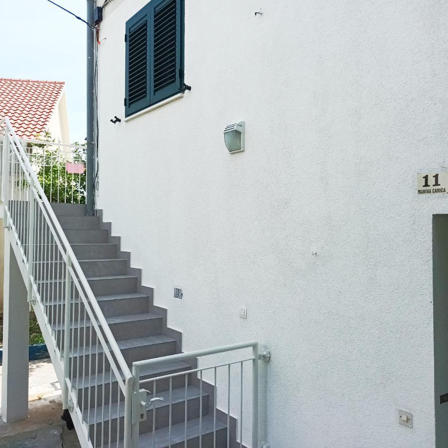 Jesliving Hvar - 2 Bedroom Elegant Apartment With Sea View In Historic Center Of Hvar Town Esterno foto